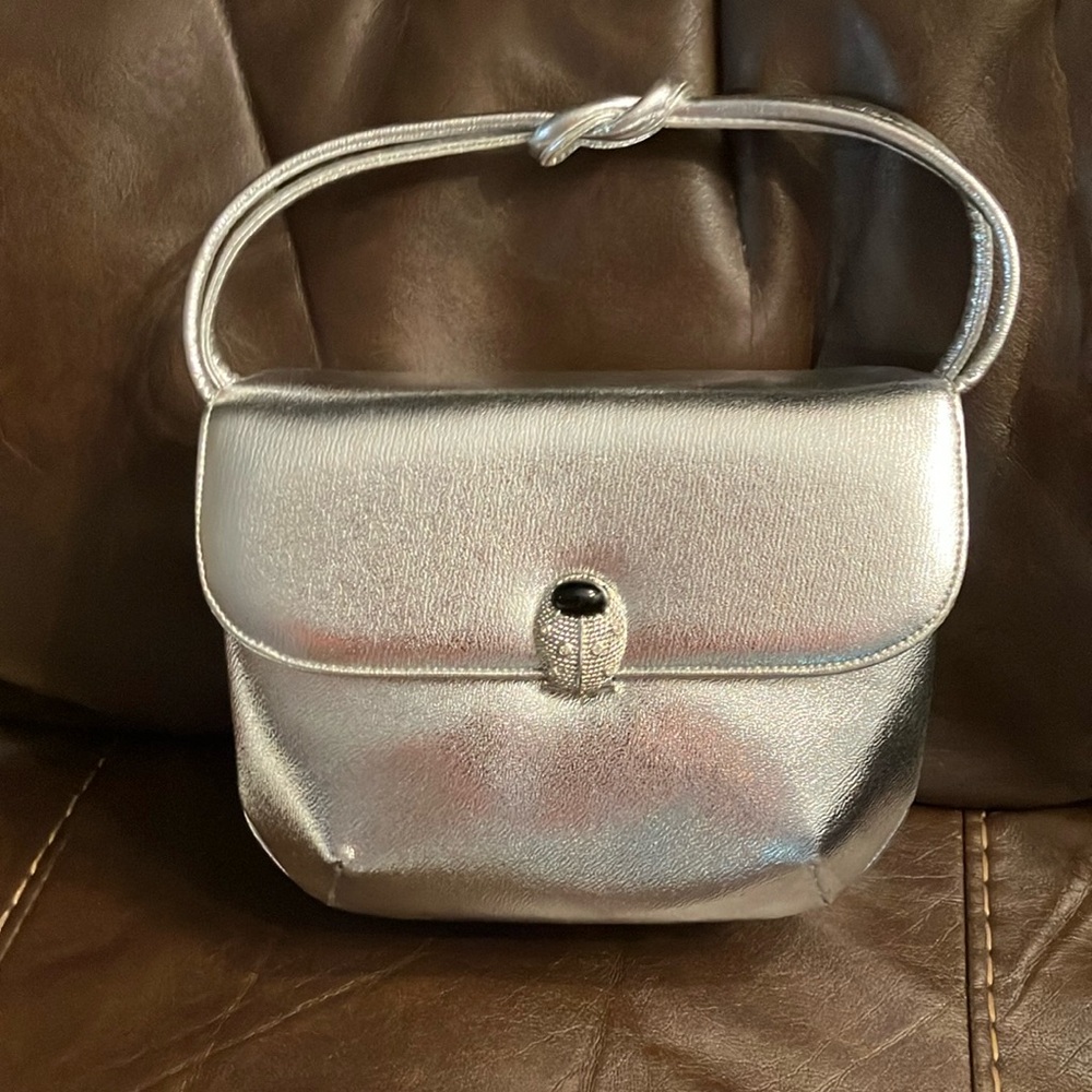 Elegant Silver Bag with Structured Design